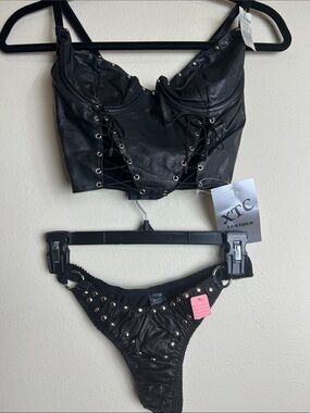 Black Lace-Up Leather Lingerie Set - Women's Bra & Thong